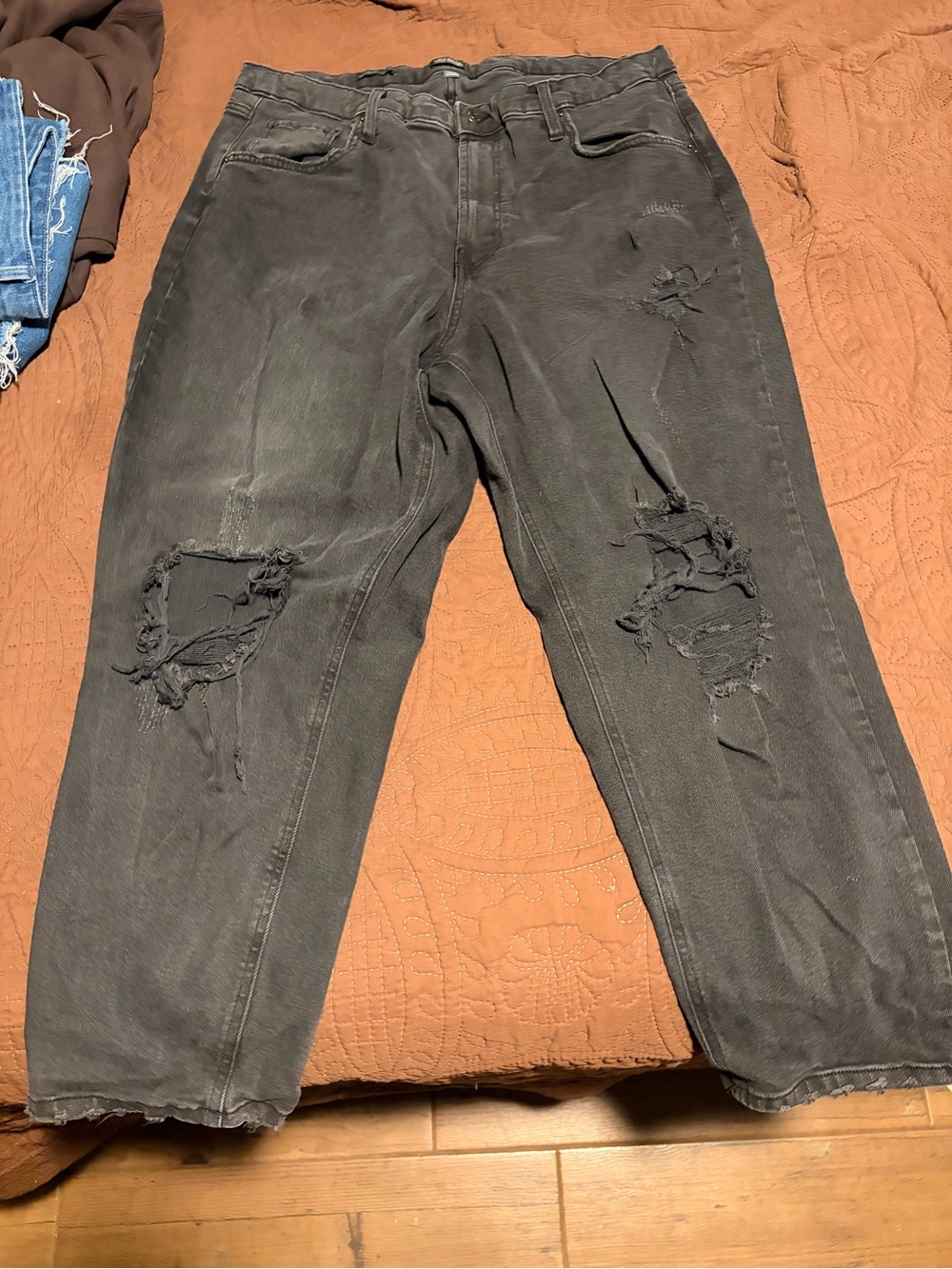 wild fable Washed Black Distressed Ankle Jeans